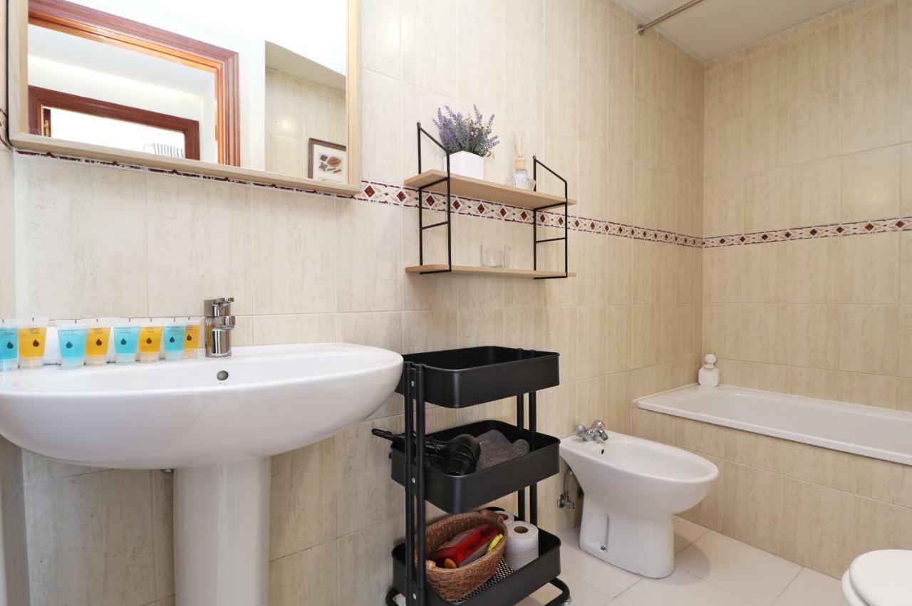 Apartamento Del Parque Flats Victoria Trini Málaga Exterior foto